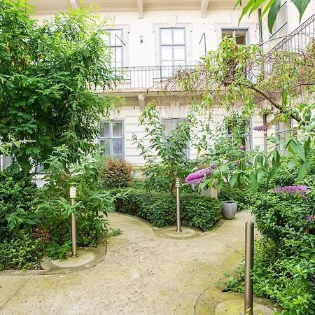 Unique & Comfortable Gem In The Heart Of The *